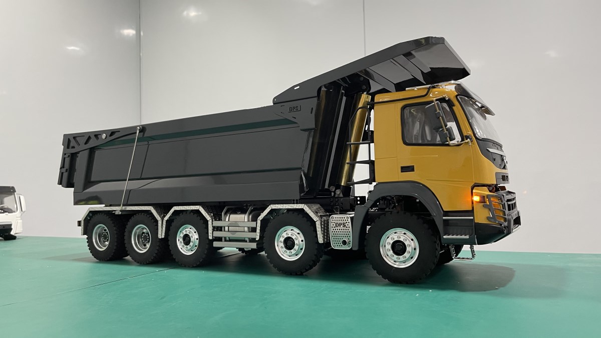 Volvo FMX RC Dump Truck