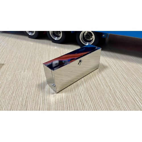 Polished tool box for flatbed, stepdeck, dropdeck