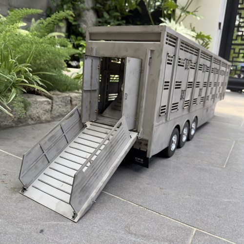 D26.020.EURO LIVE STOCK TRAILER ( CATTLE TRAILER )